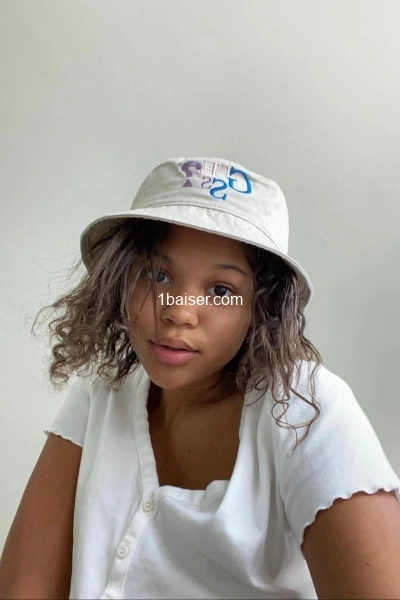 Romane — Escort Quimper (1)