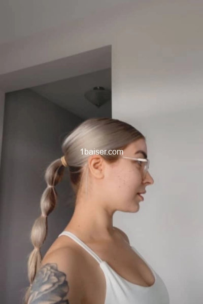 Yvone_GFE