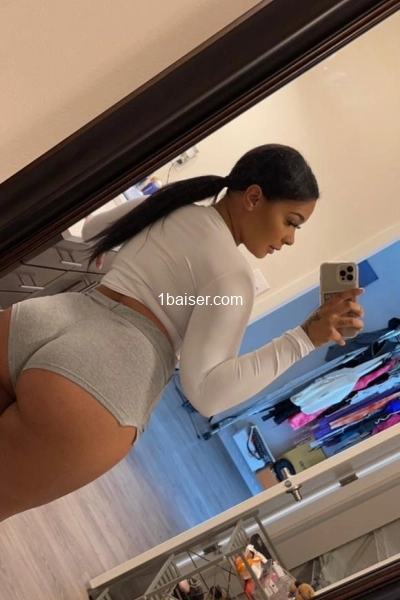 Stella — Escort Charente (1)