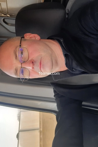 ma71nu — Escort Laval (1)