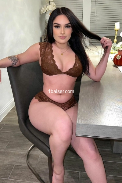 Tena — Escort Colombes (1)