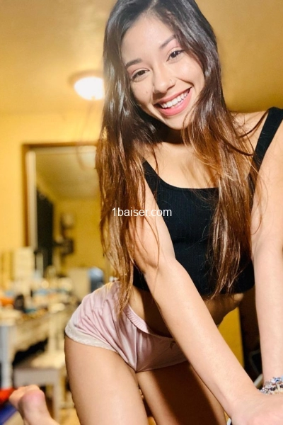 JOANITA NAELLE 