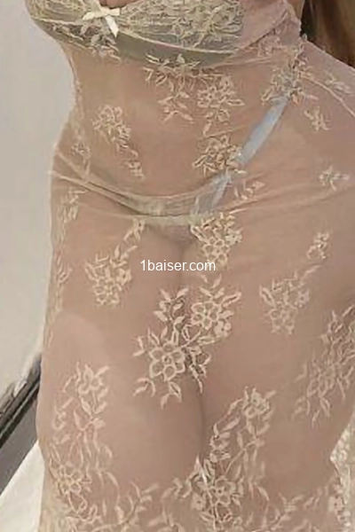 Queen sirine reçois à Paris 