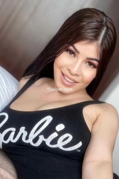 Escort à Tours : Naomi77, Femme (2/3)