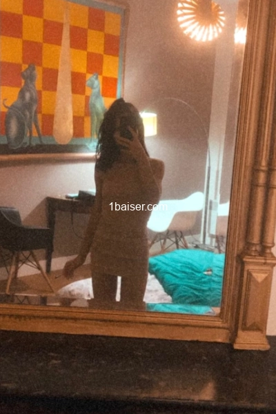 Clara eurasienne  — Escort Toulouse (1)