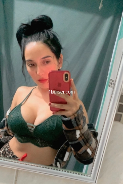 Averra — Escort Ajaccio (1)
