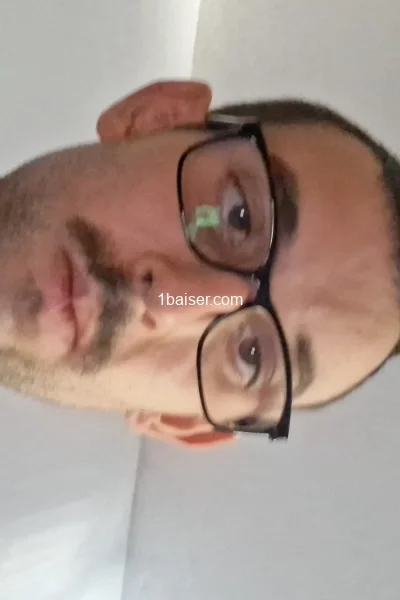 Escort à Pau : Mickael Lafaye, Homme (2/3)