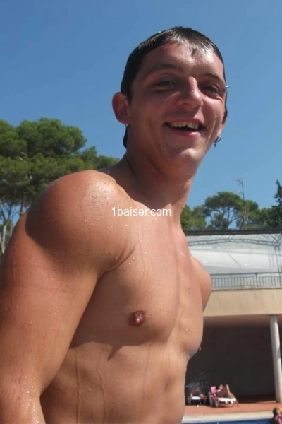 Alex 36 ans, célibataire  — Escort Ille et Vilaine (1)