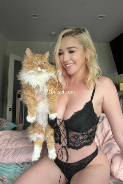 Besty  — Escort Ajaccio (1)