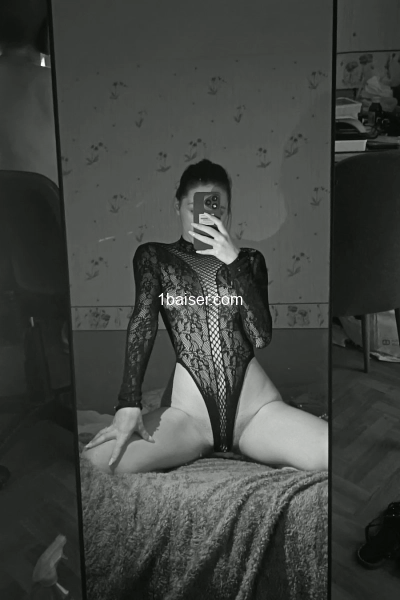 plaisir coupable  — Escort Tours (1)