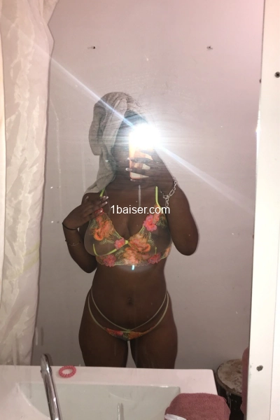 Bonjour nana toute à votre disponibilité