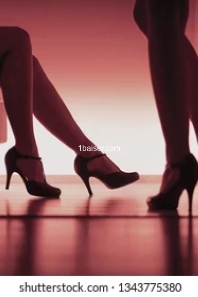 Erika escort lourdes 