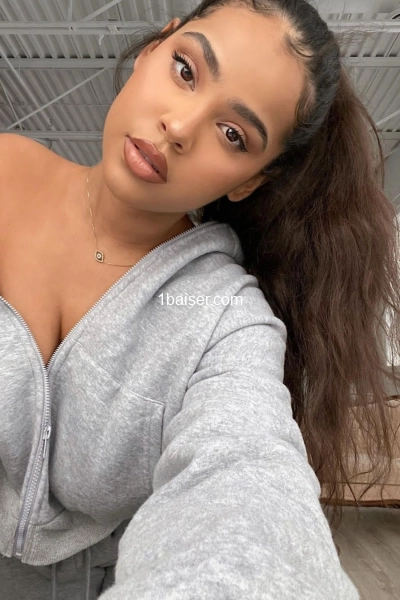Aurelia — Escort Yvelines (1)