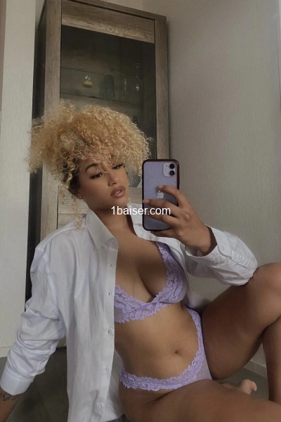 Carline Rolande .. — Escort Paris (1)