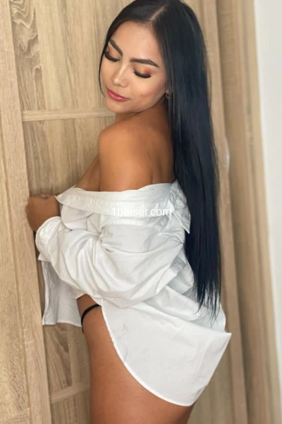 Aline  — Escort Loire (1)