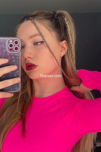 Alicia  — Escort Alpes de Haute Provence (1)