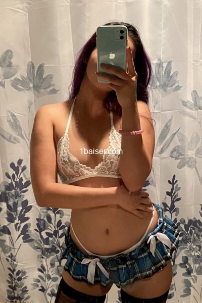 Estelle123 — Escort à Aveyron, Femme (1/4)