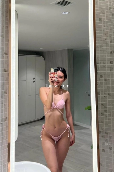 Julie — Escort Paris (1)