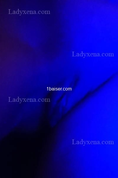 Superbe femme pétillante et généreuse au charme slave