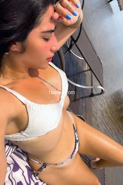 Foxx — Escort Brest (1)